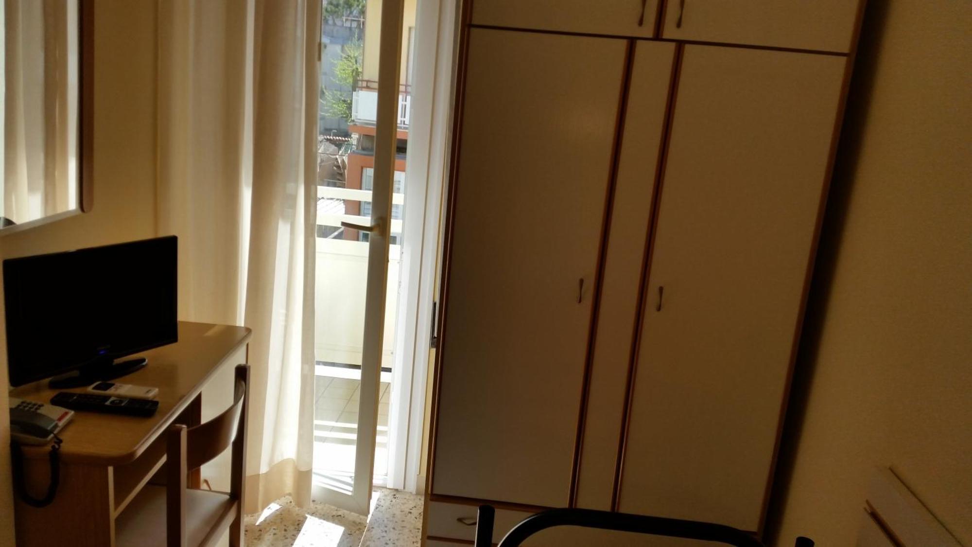 Hotel Tosi 리치오네 외부 사진